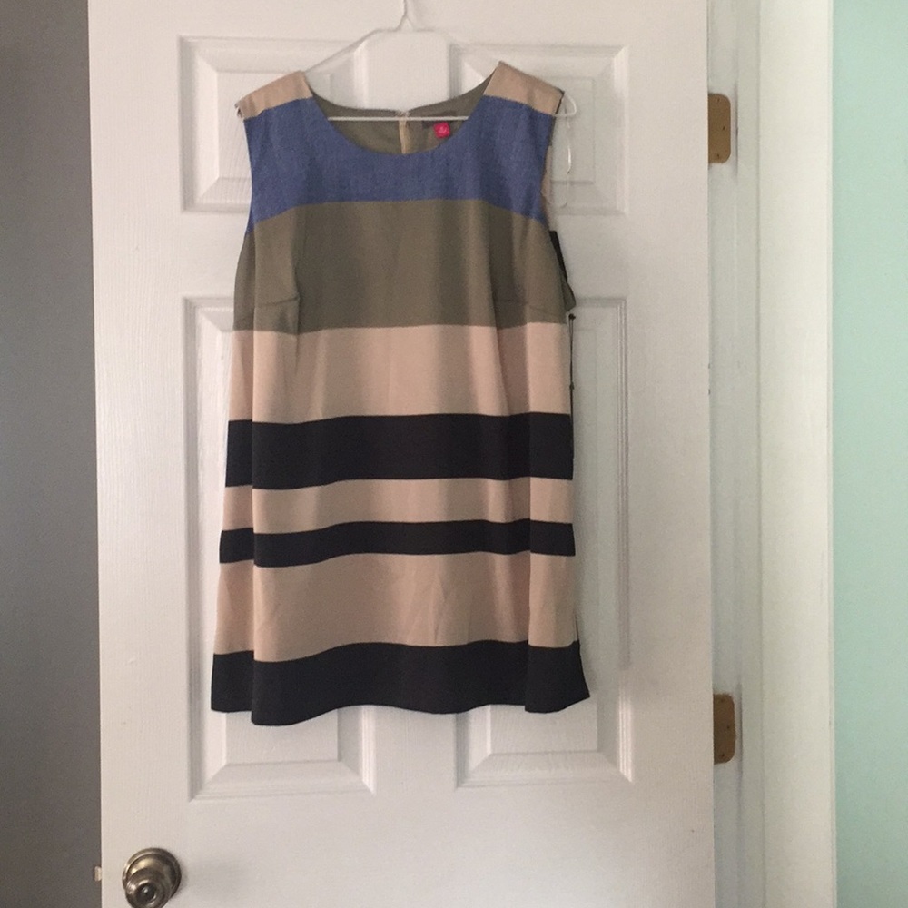 Tunic - Picture 4 of 4